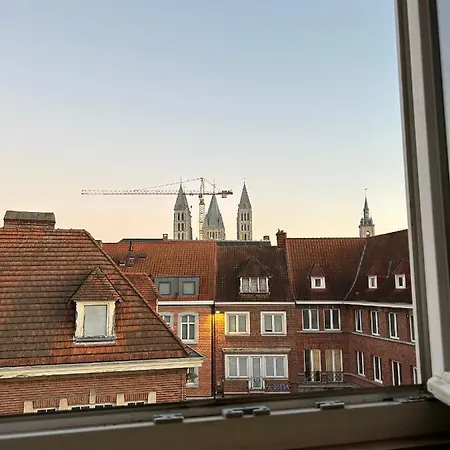 Appartement Grand Logement Entier A 1 Mn De La Grand'place Tournai